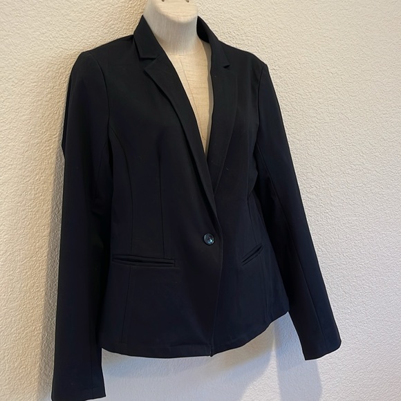 Banana Republic Blazer - Picture 4 of 10